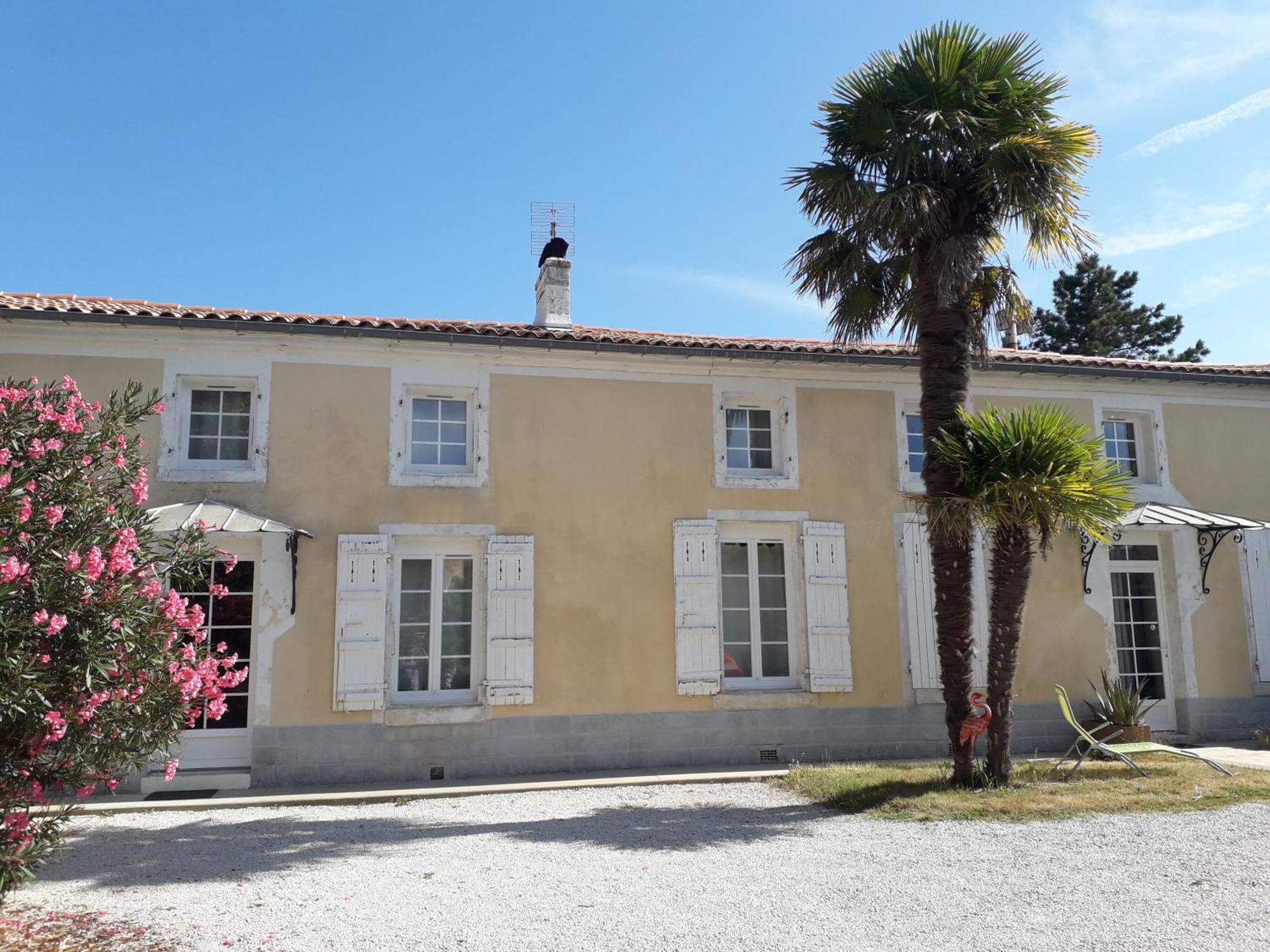 O Calme Brizambourg Exterior foto