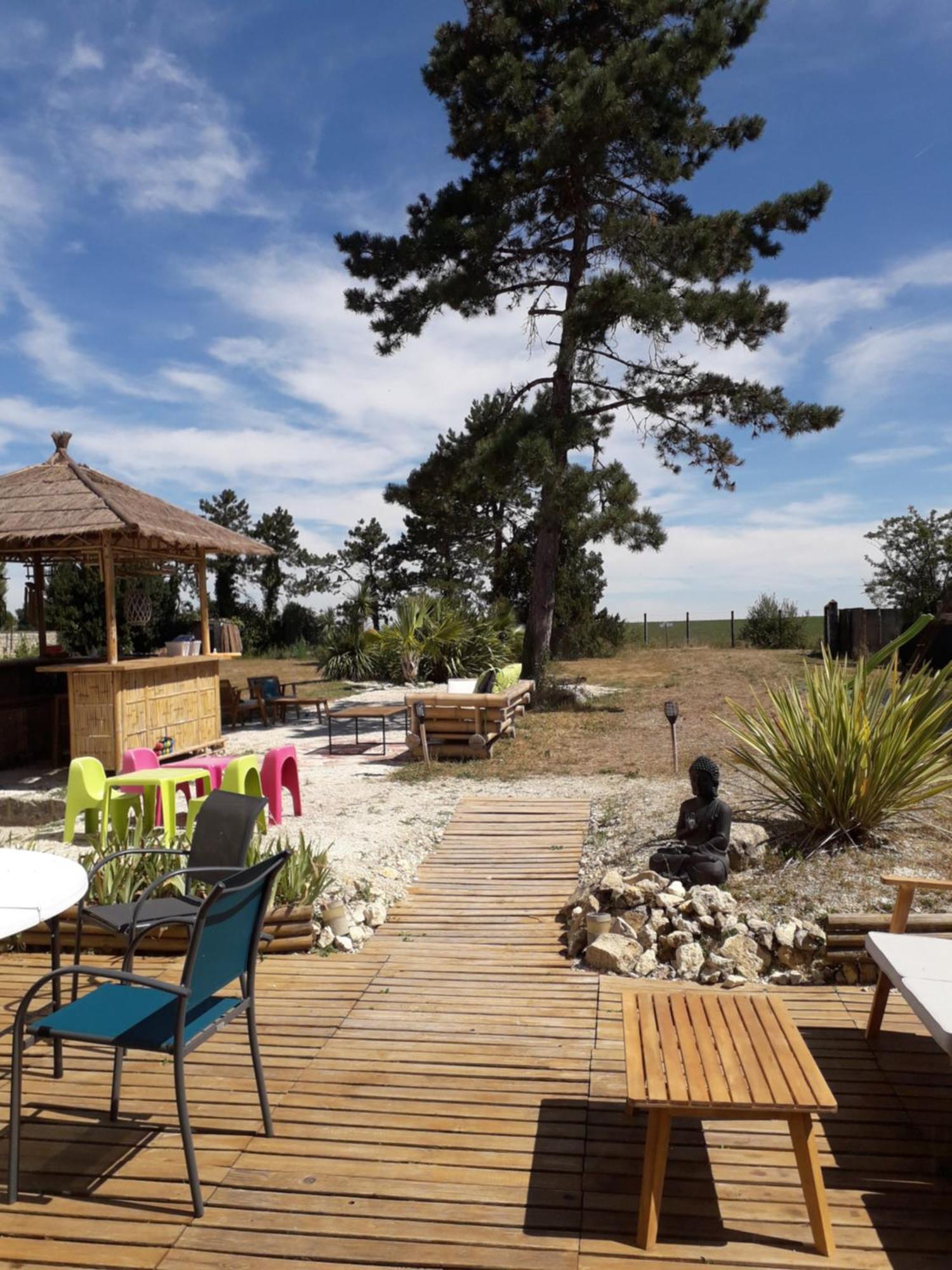 O Calme Brizambourg Exterior foto